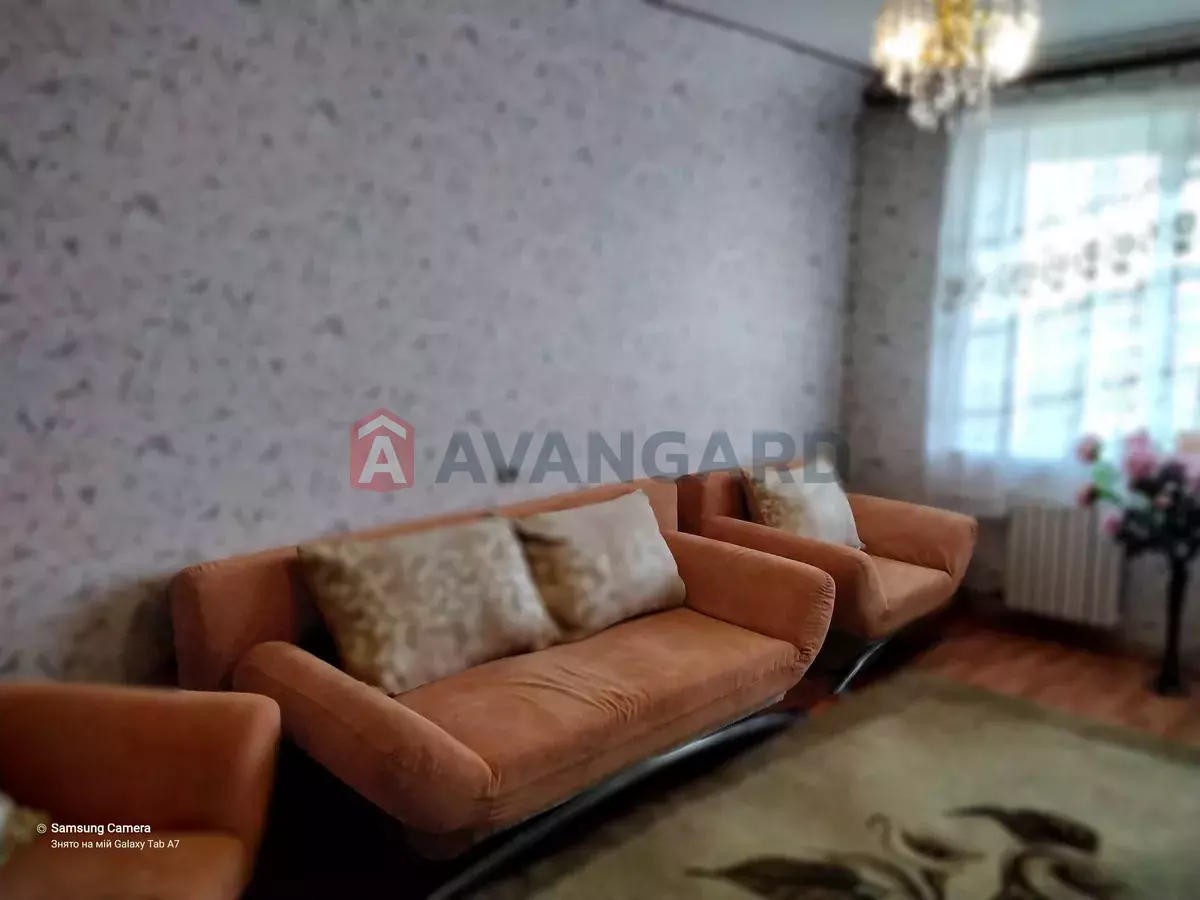 3 ��. ��������, 65/-/12 ��. �., 7/9 ������ ���� 10