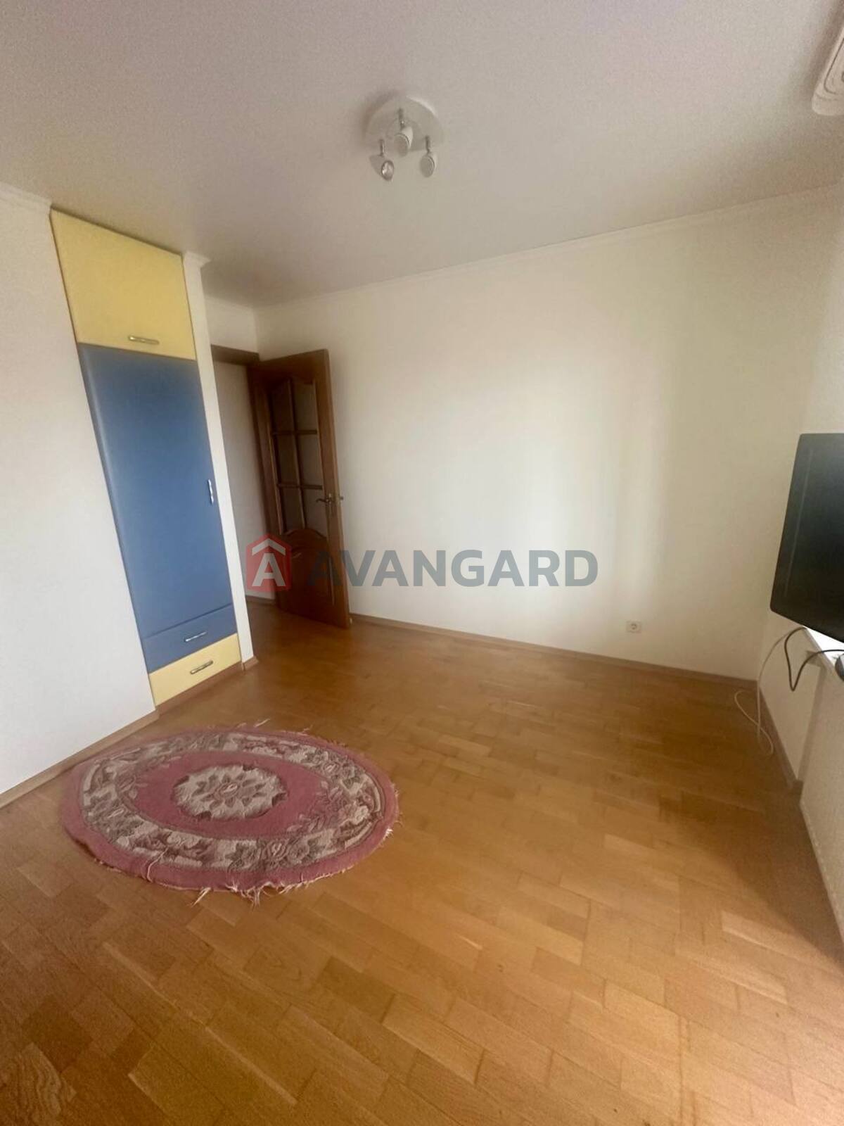 3 ��. ��������, 80/60/24 ��. �., 5/10 ������ ���� 16