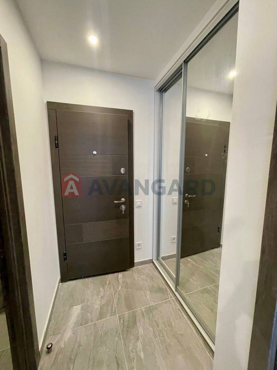 2 ��. ��������, 44/-/- ��. �., 9/10 ������ ���� 8