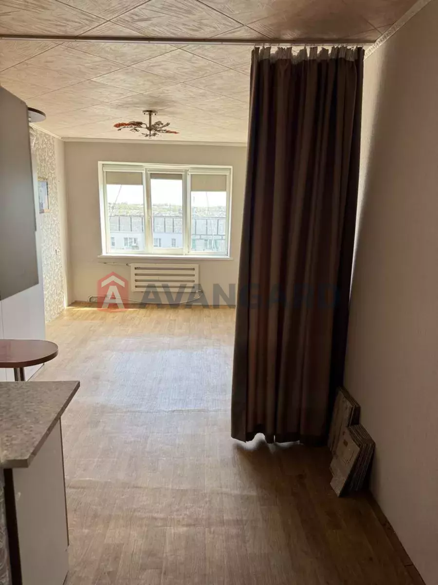 1 ����. ��������, 22/-/5 ��. �., 9/9 ���� ���� 2