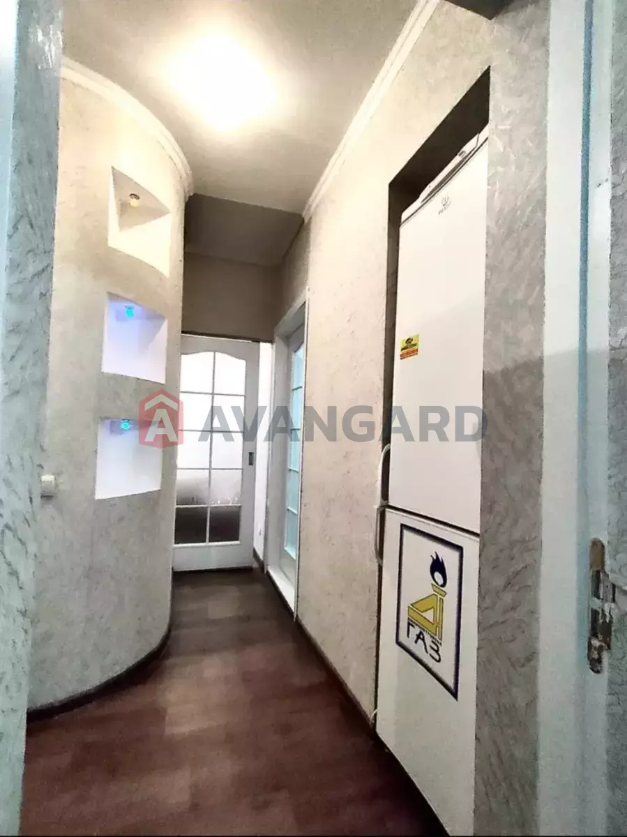 2 ����. ��������, 49/-/8 ��. �., 3/3 ���� ���� 3