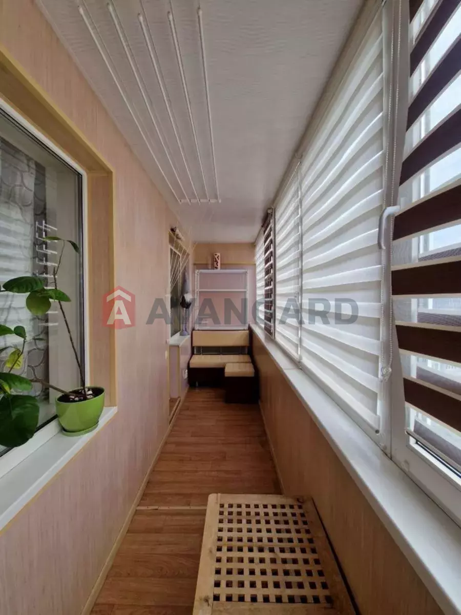 1 ����. ��������, 40/-/9 ��. �., 12/12 ���� ���� 4