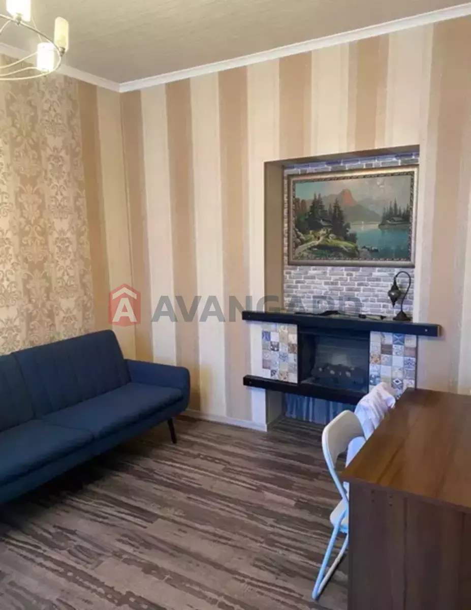 2 ����. ��������, 52/-/10 ��. �., 5/5 ���� ���� 8