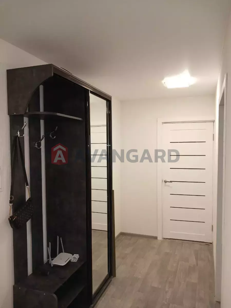 2 ��. ��������, 52/-/- ��. �., 9/10 ������ ���� 7