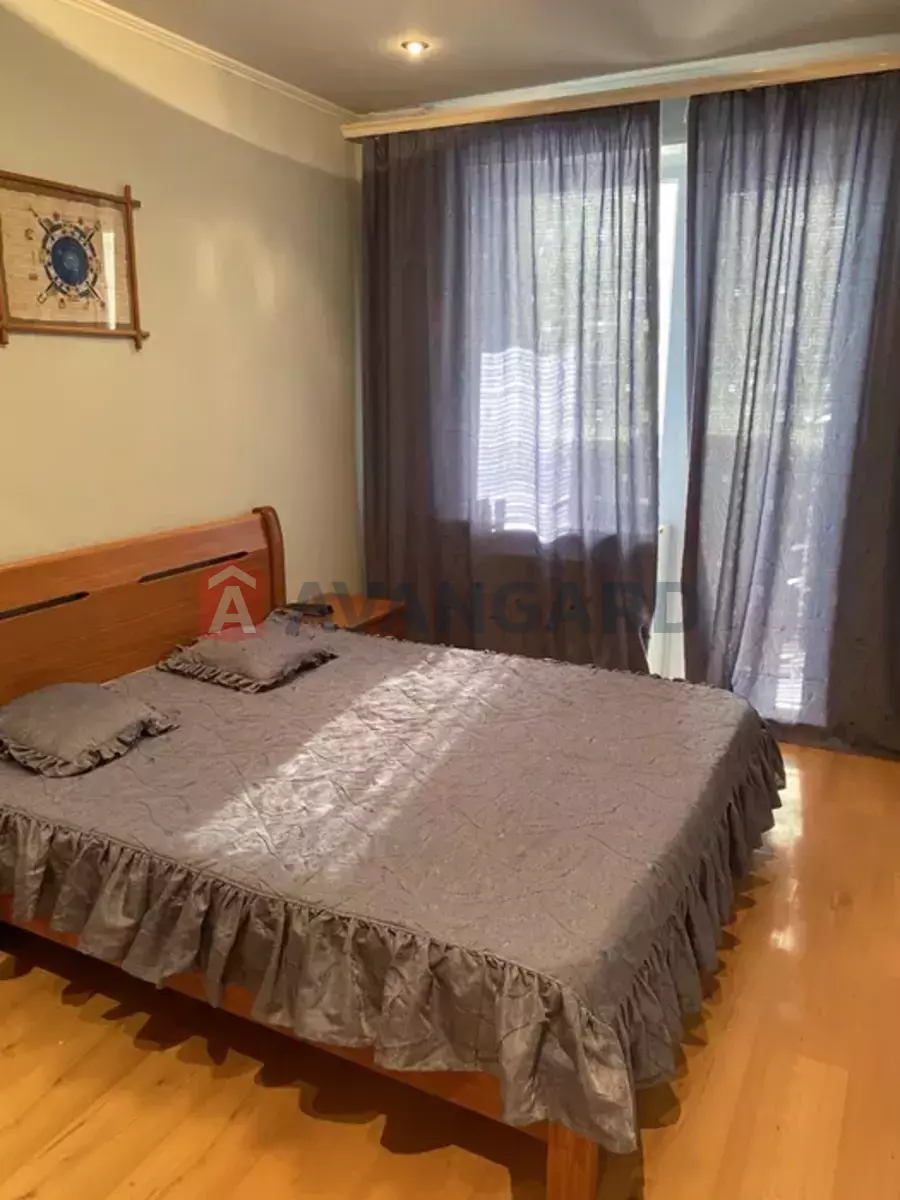 3 ����. ��������, 65/-/10 ��. �., 7/10 ���� ���� 12