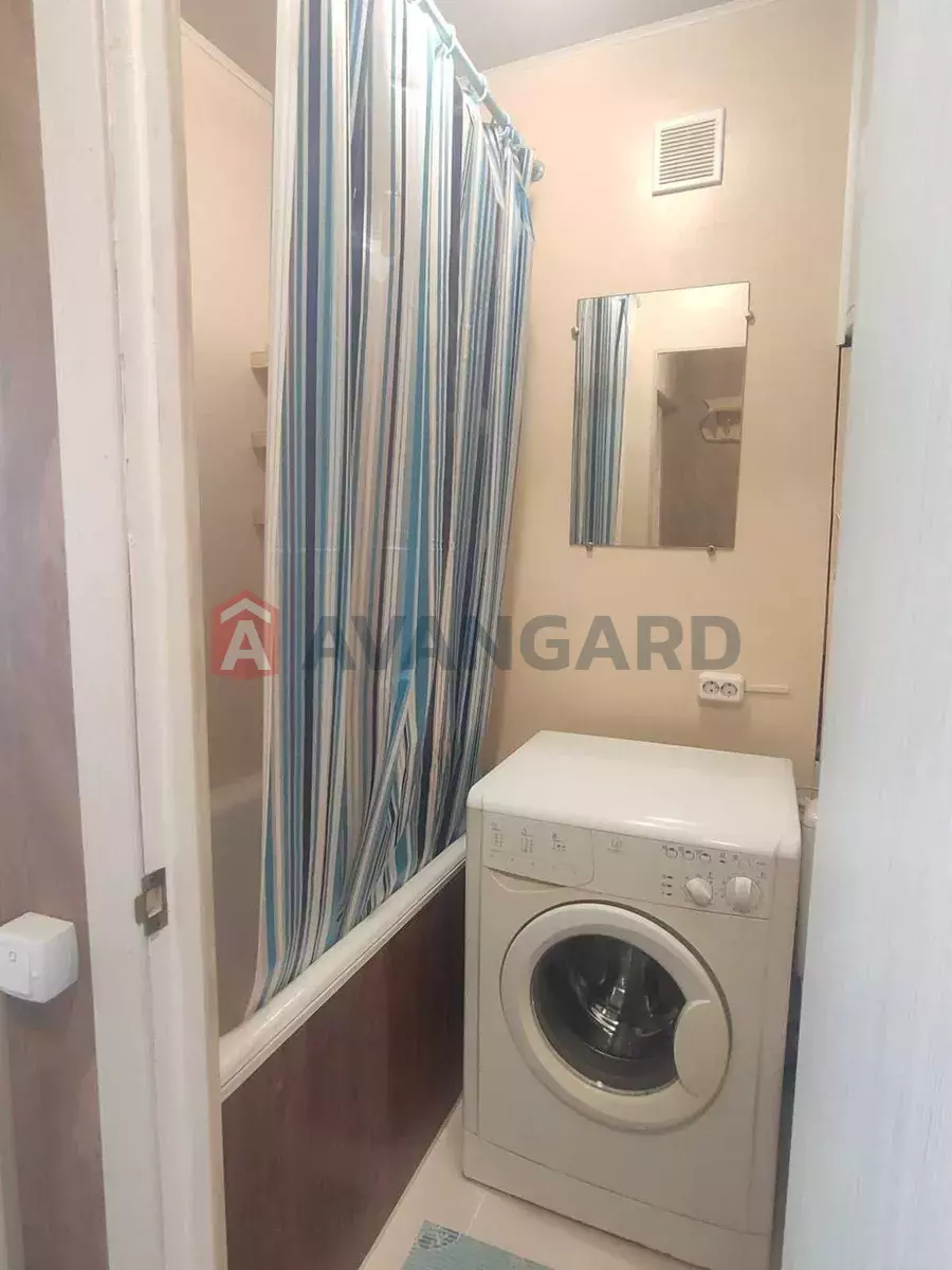 1 ��. ��������, 23/-/5 ��. �., 7/9 ������ ���� 17