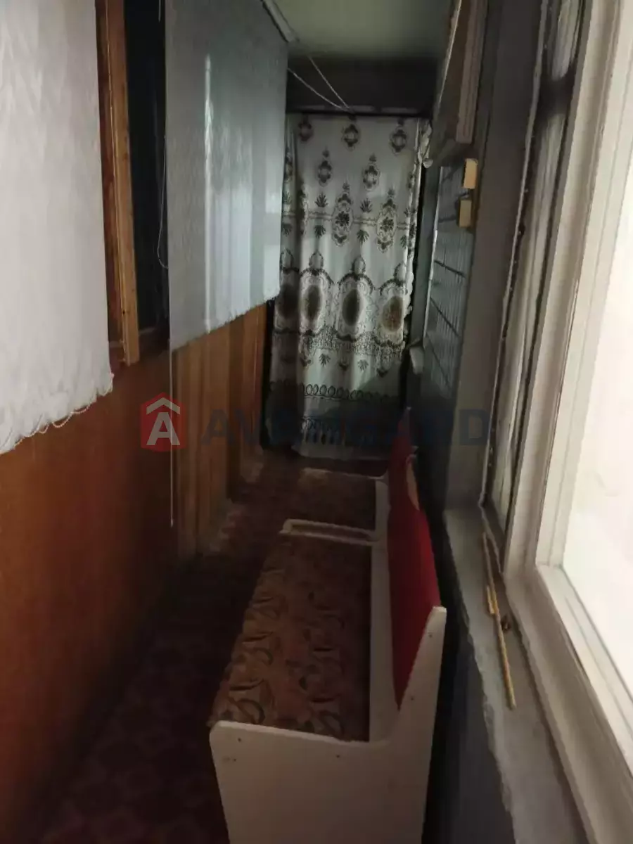 1 ��. ��������, 44/30/8 ��. �., 5/12 ������ ���� 7