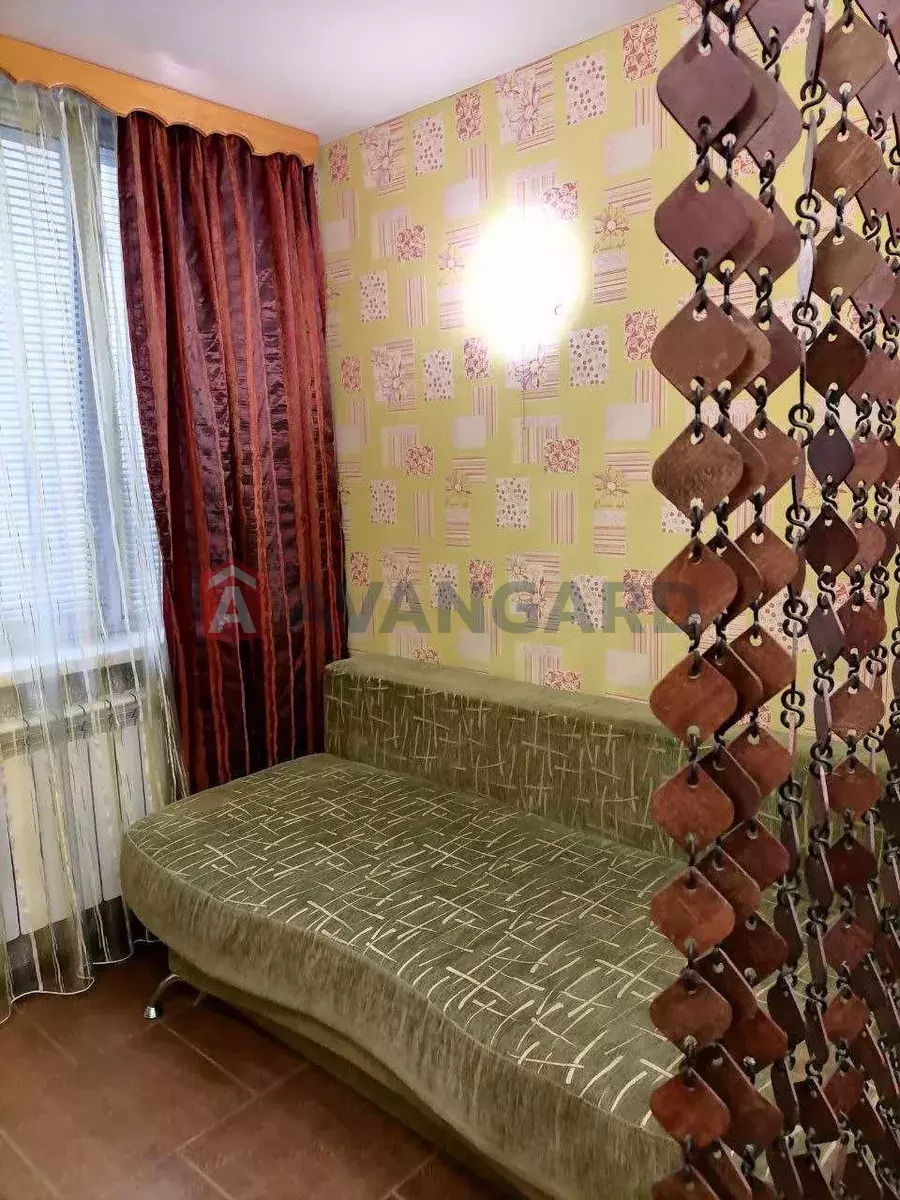 1 ��. ��������, 15/-/4 ��. �., 6/14 ������ ���� 11