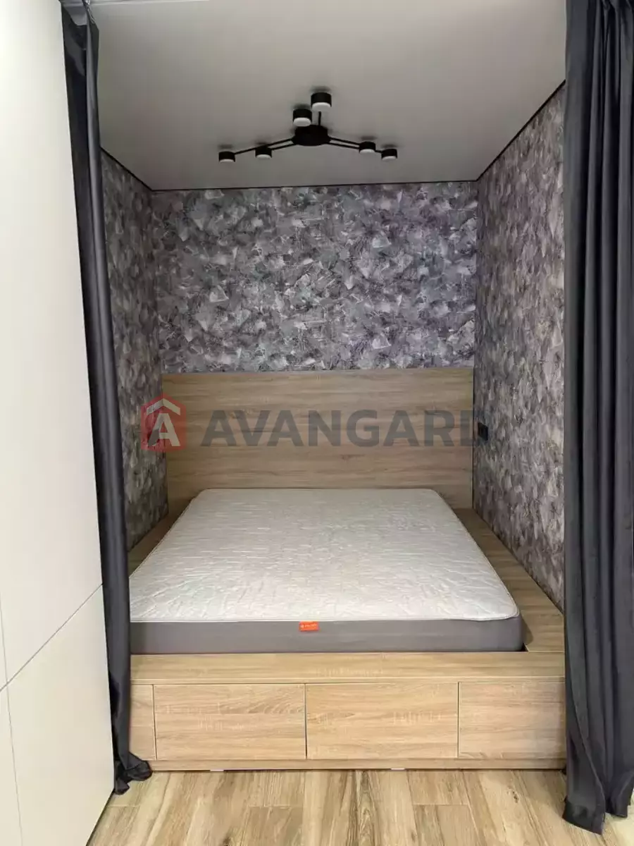 1 ��. ��������, 42/-/- ��. �., 10/10 ������ ���� 14