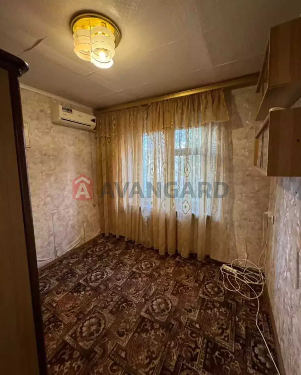 3 ��. ��������, 63/40/8 ��. �., 5/9 ������ ���� 5