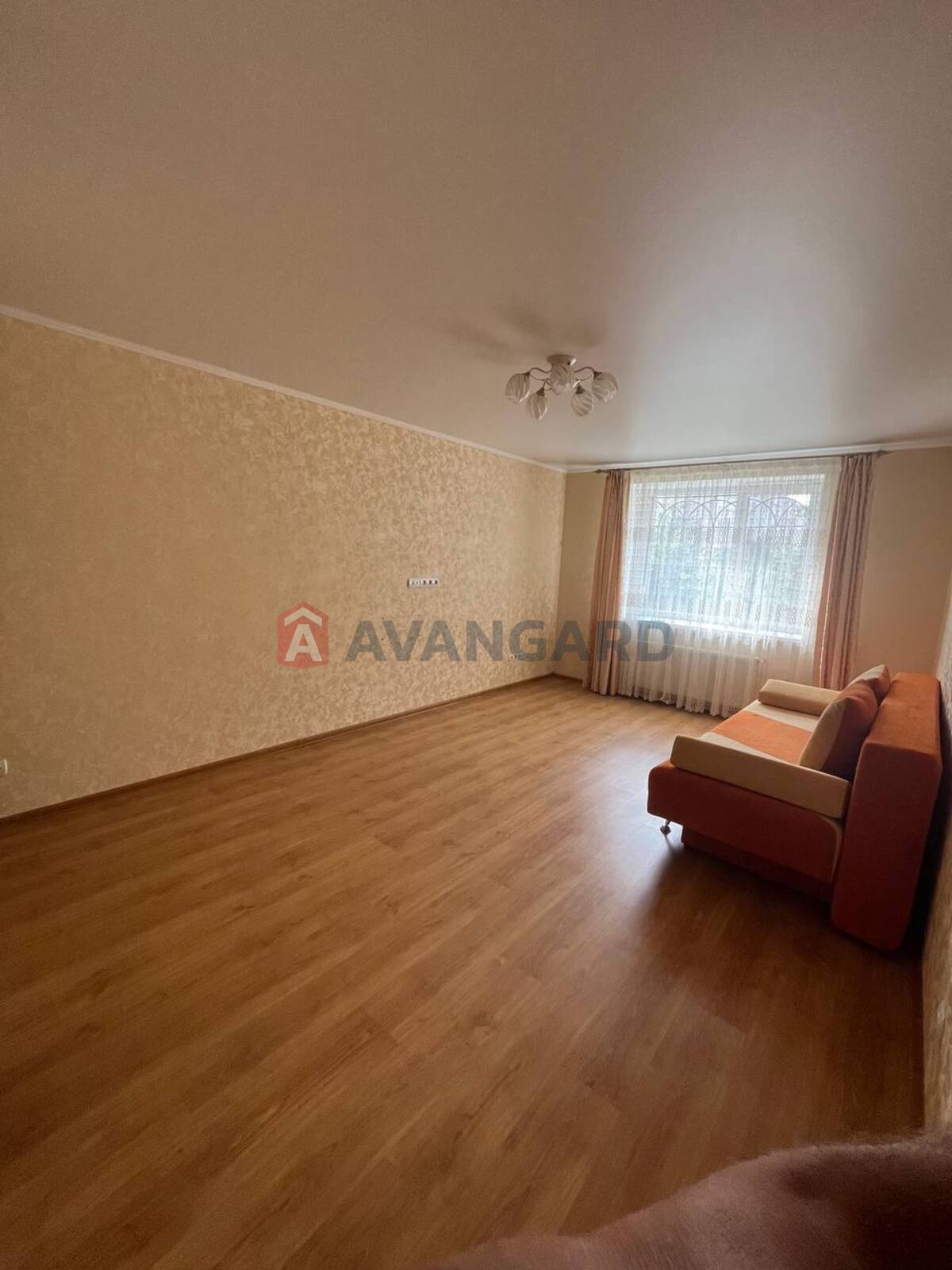 2 ��. ��������, 64/-/- ��. �., 1/6 ������ ���� 9