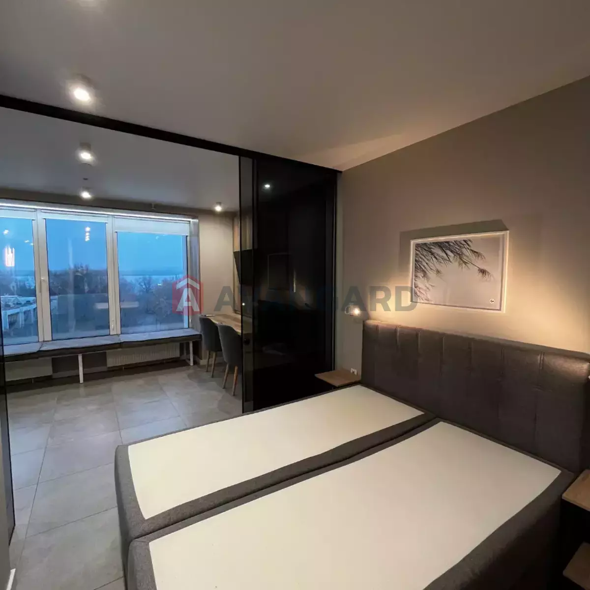 1 . , 44/-/- . ., 4/23   10