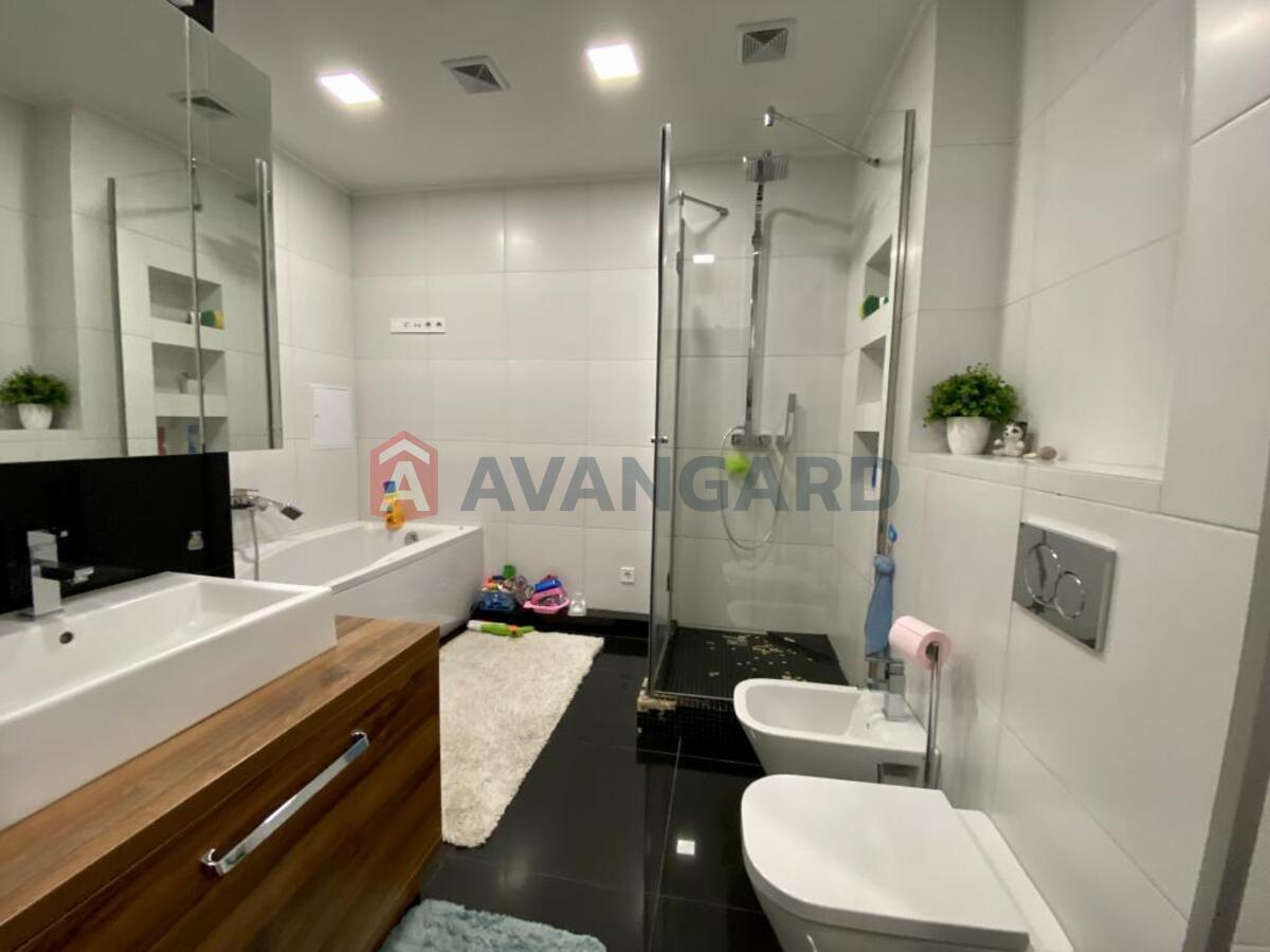 4 ��. ��������, 160/-/25 ��. �., 8/12 ������ ���� 7