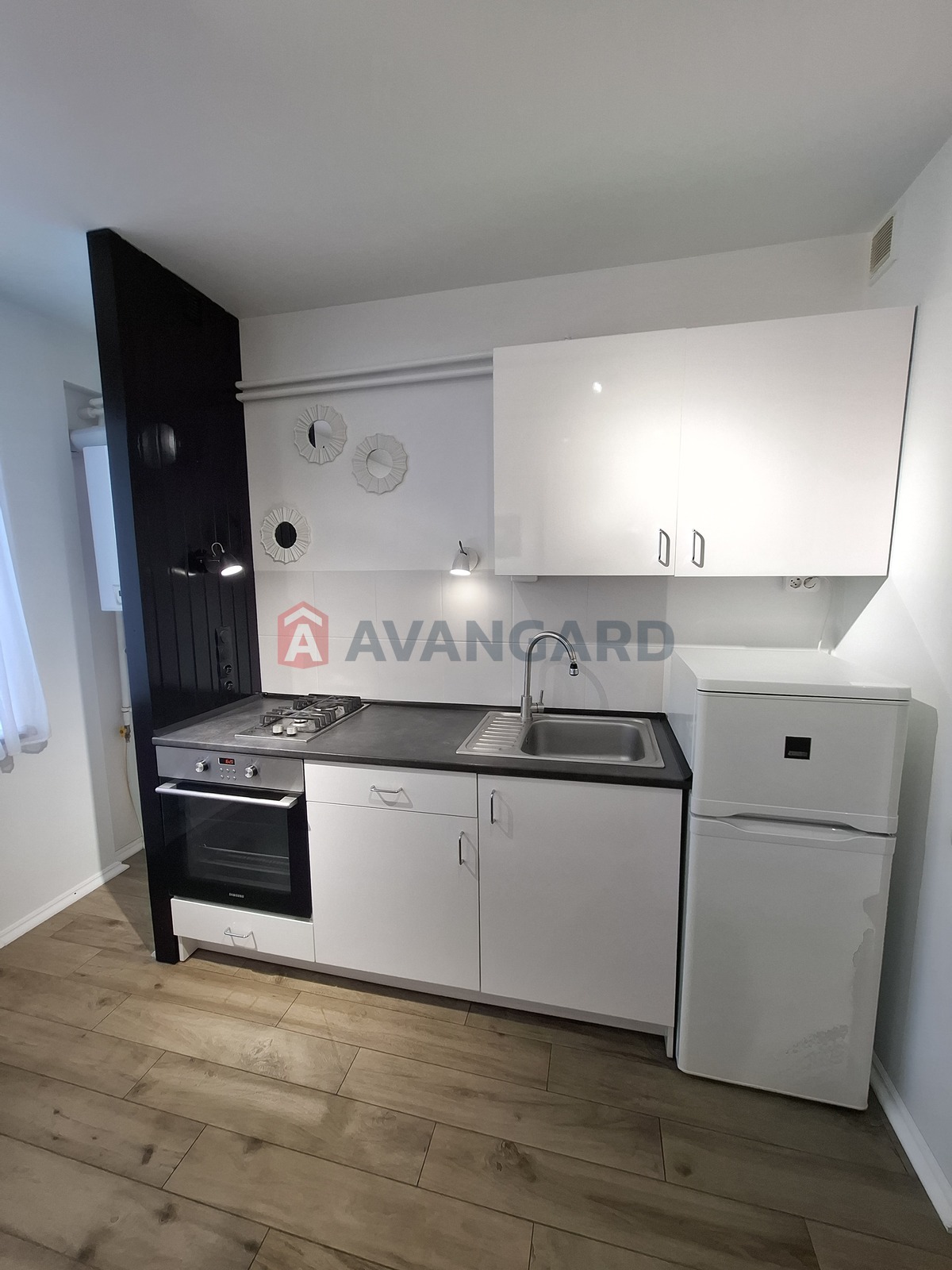 1 ��. ��������, 40/20/10 ��. �., 2/7 ������ ���� 6