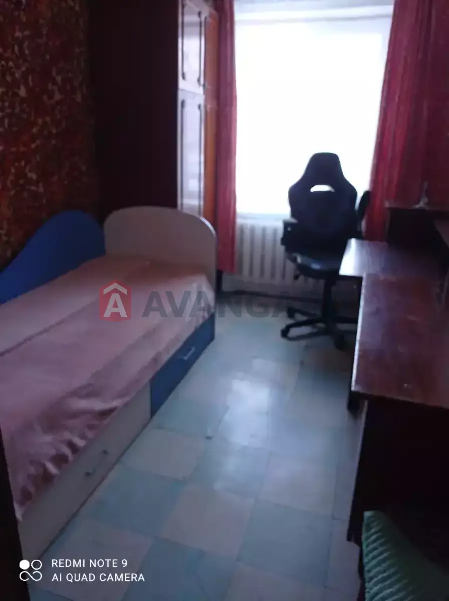 3 ��. ��������, 64/44/8 ��. �., 2/9 ������ ���� 3