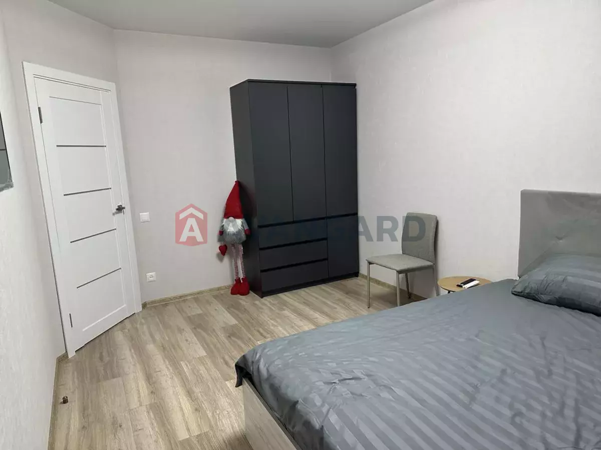 1 ��. ��������, 42/-/17 ��. �., 2/10 ������ ���� 1