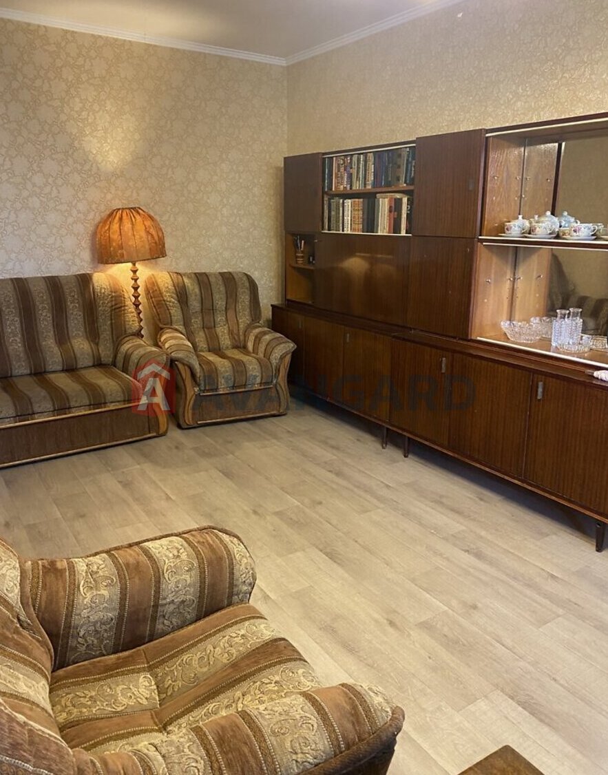 2 ��. ��������, 44/-/6 ��. �., 4/5 ������ ���� 10