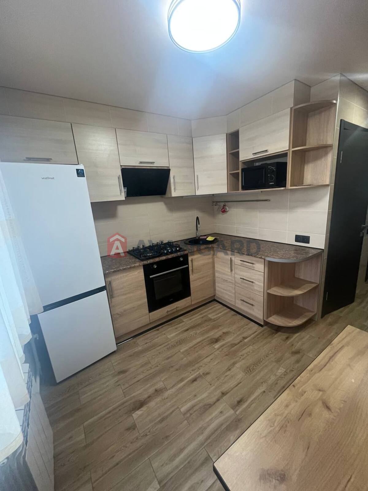 1 ����. ��������, 37/-/- ��. �., 7/9 ���� ���� 2