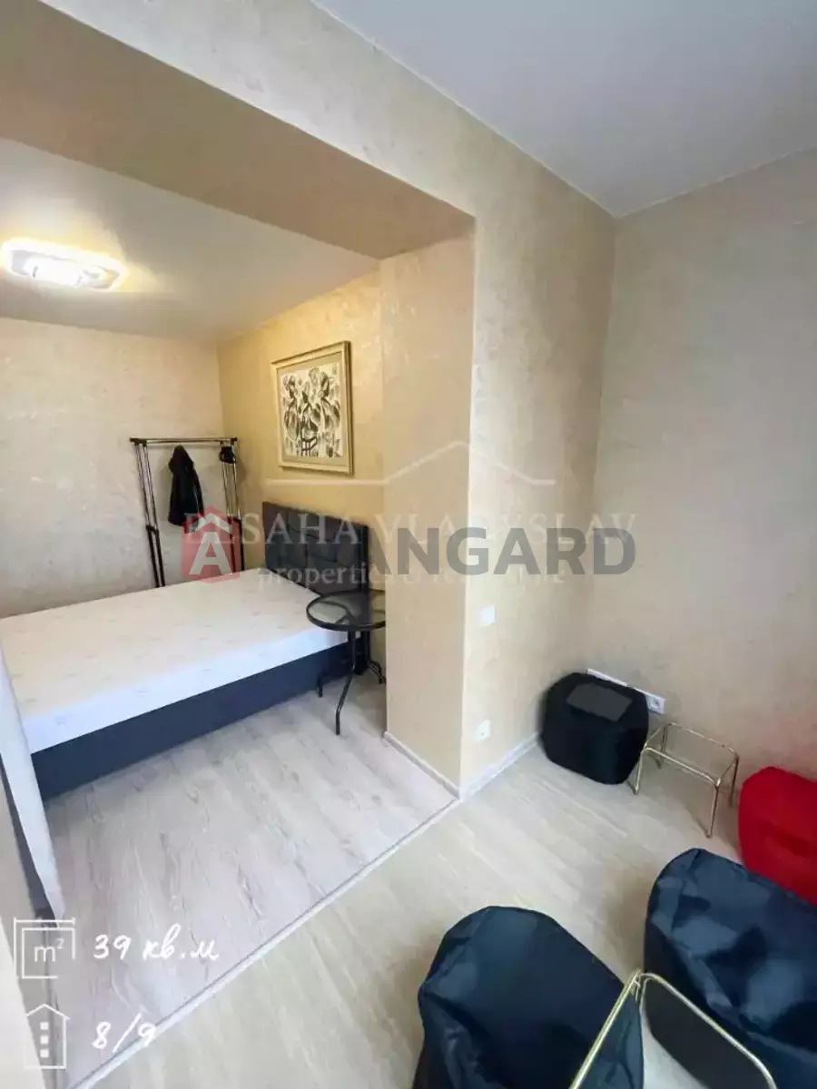 1 . , 39/-/- . ., 8/9   8