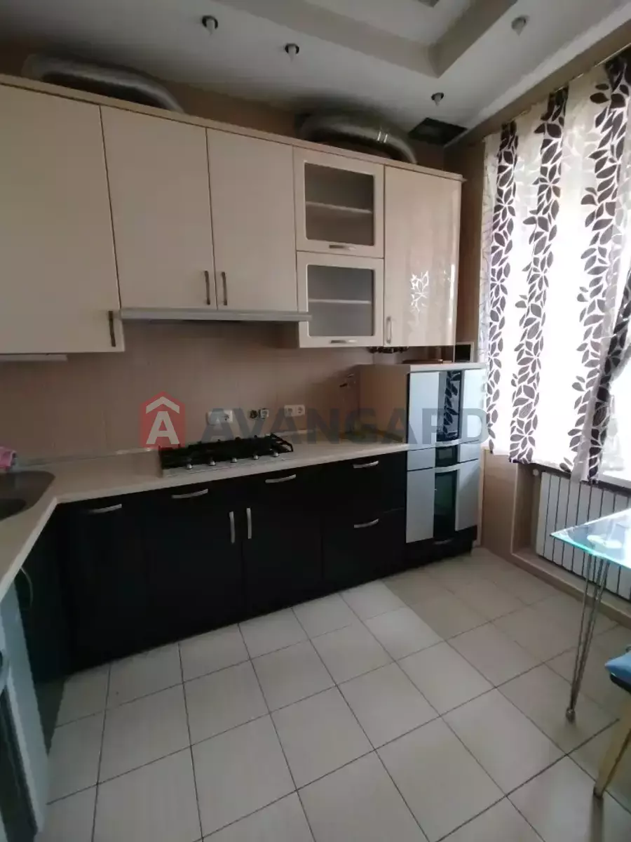 1 ��. ��������, 53/-/20 ��. �., 3/3 ������ ���� 10