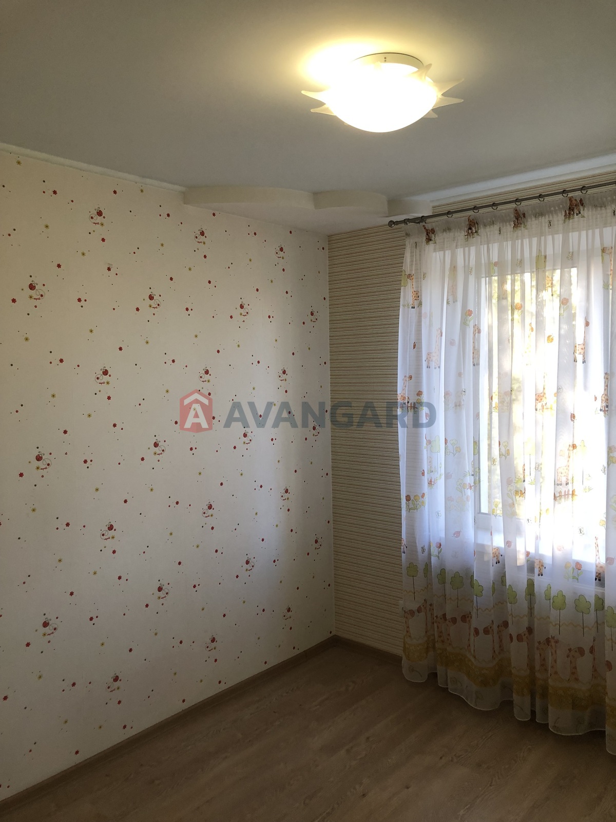 1 ��. ��������, 68/41/10 ��. �., 5/9 ������ ���� 7