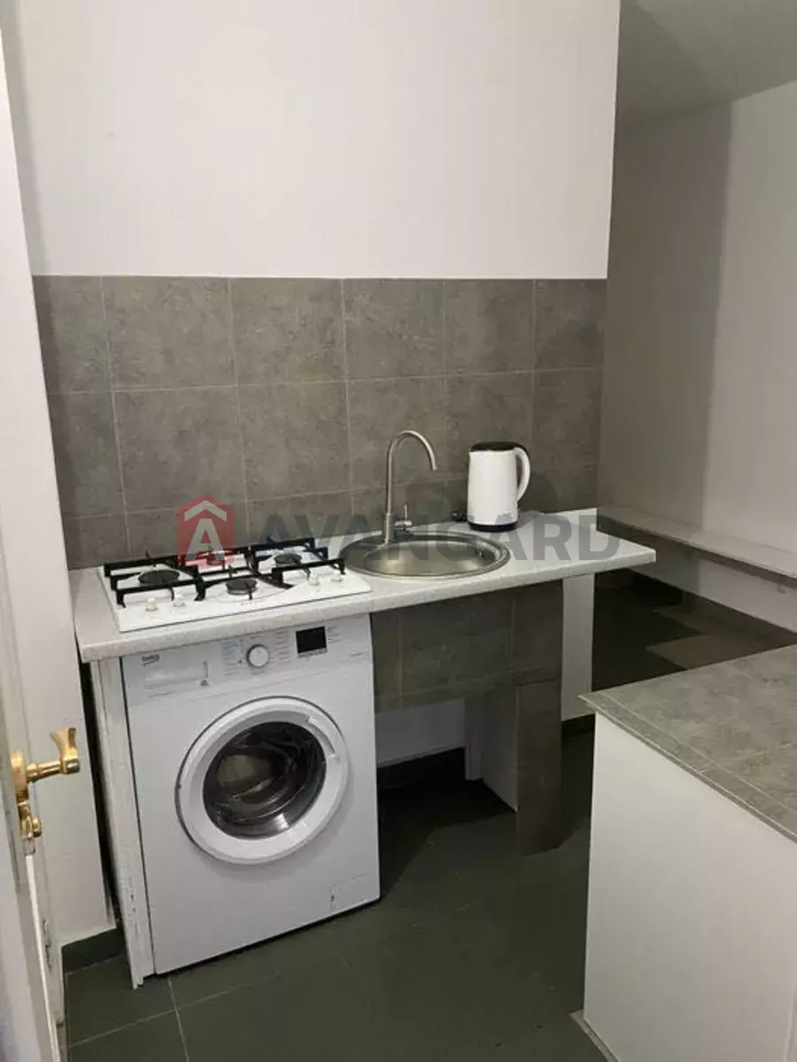 1 ��. ��������, 30/-/7 ��. �., 9/10 ������ ���� 2