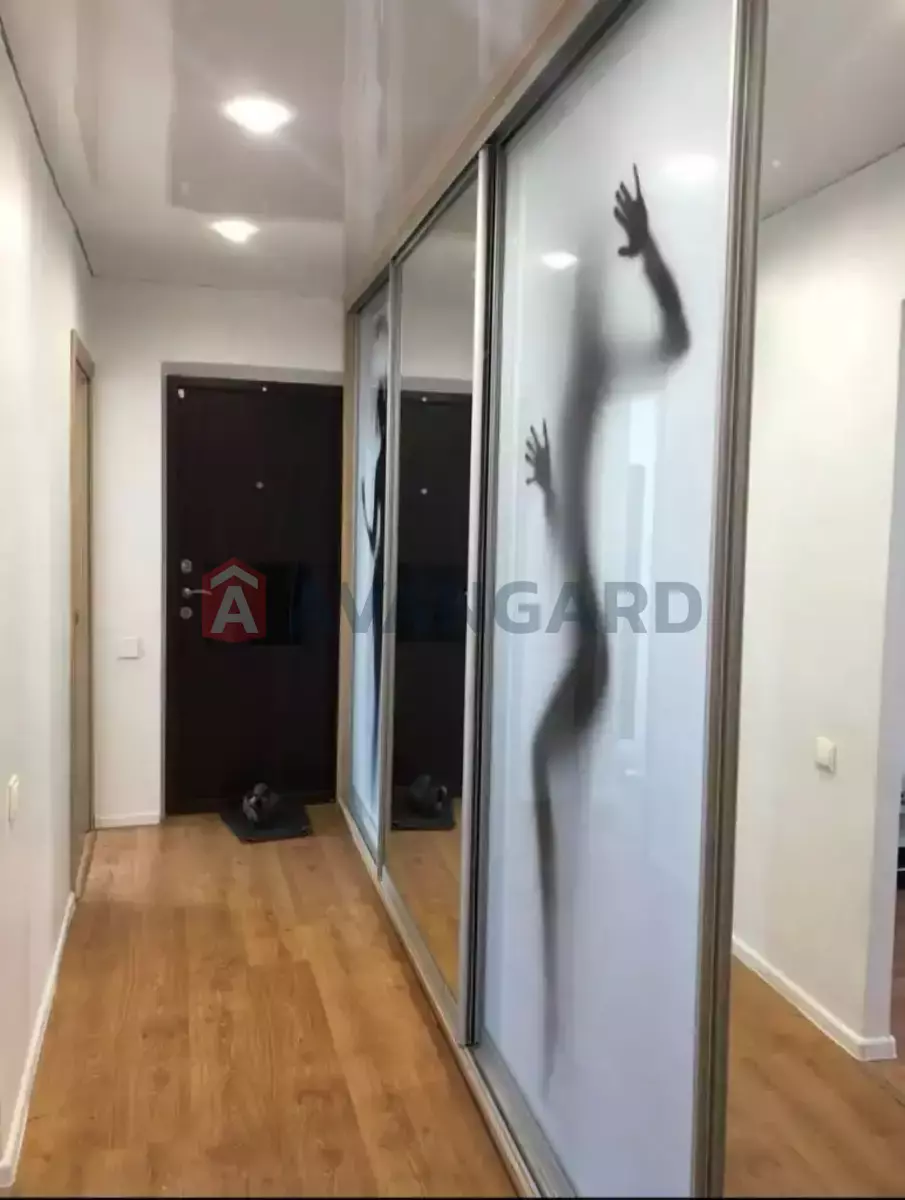 3 . , 68/-/- . ., 8/9   23