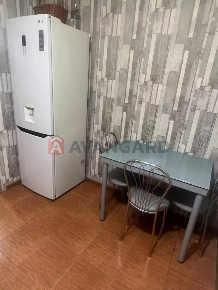 1 ��. ��������, 36/-/4 ��. �., 1/5 ������ ���� 7