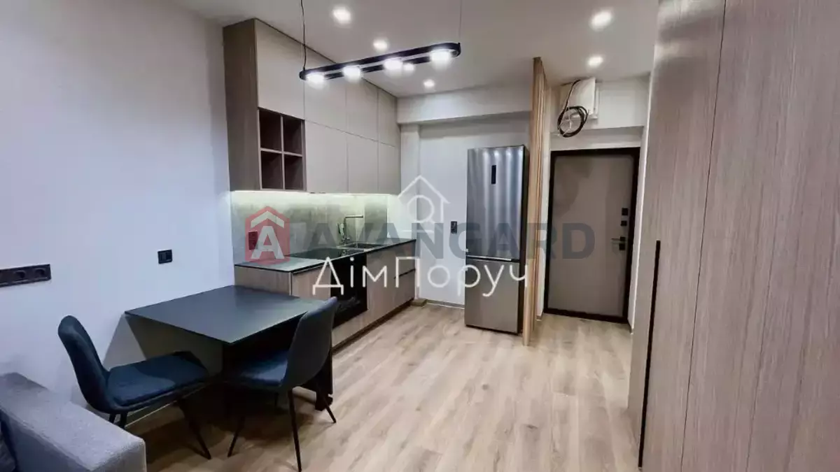 2 ����. ��������, 39/18/5 ��. �., 3/6 ���� ���� 2