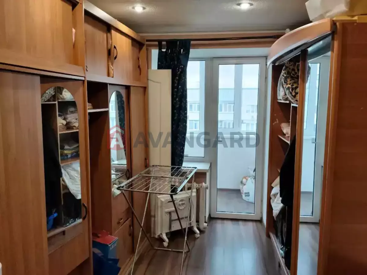 3 ��. ��������, 70/46/9 ��. �., 8/9 ������ ���� 5