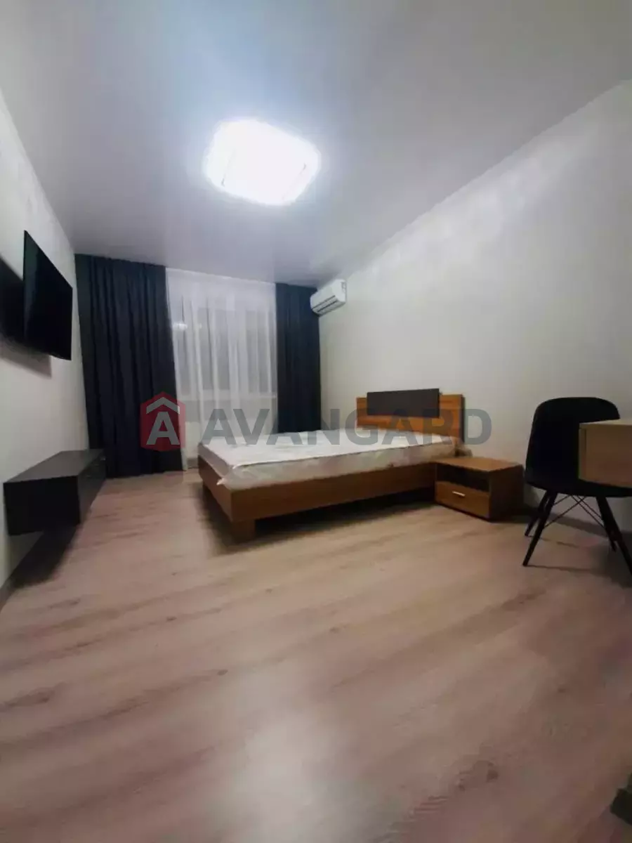 1 ��. ��������, 45/-/15 ��. �., 6/10 ������ ���� 2