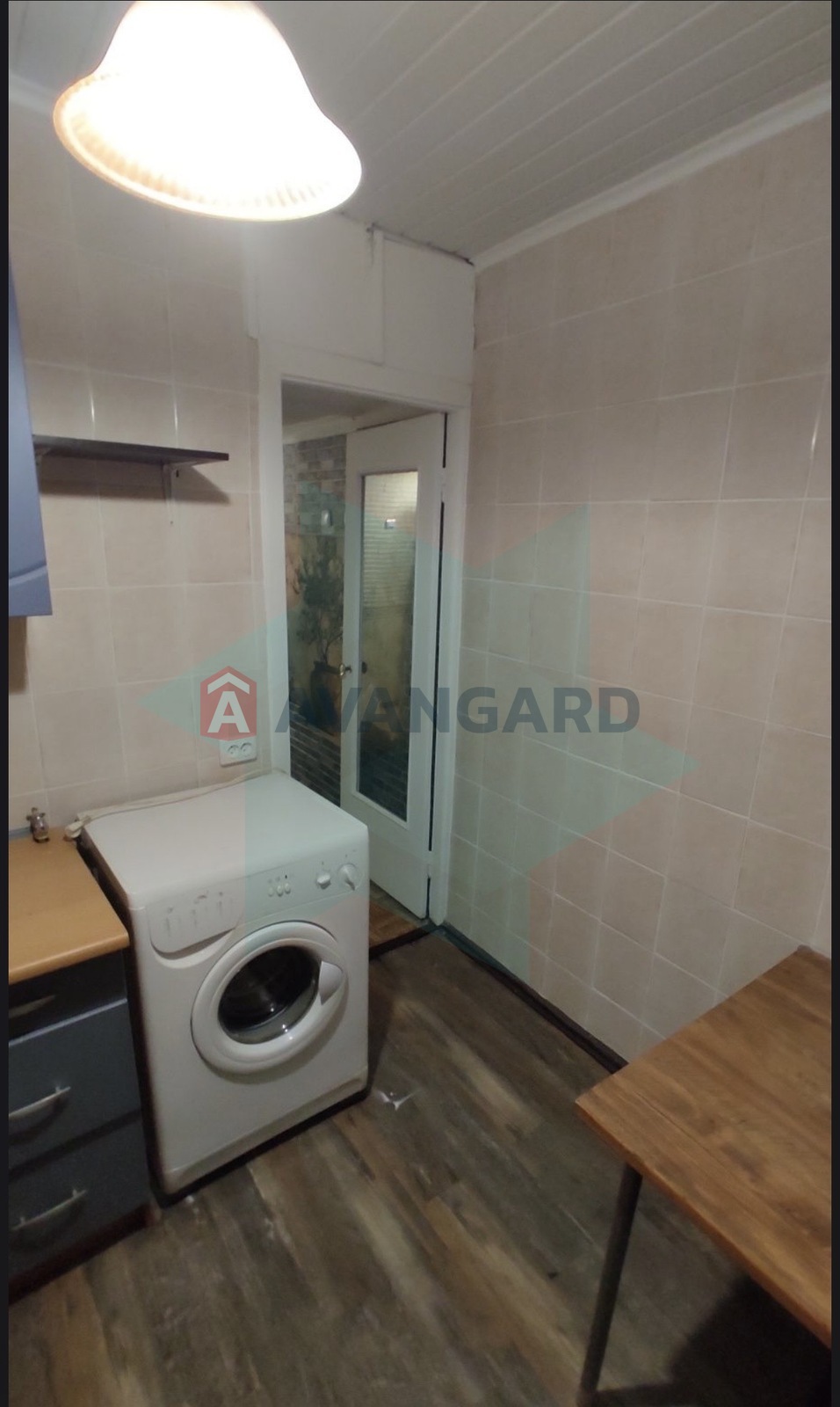 2 ����. ��������, 45/-/- ��. �., 5/5 ���� ���� 8