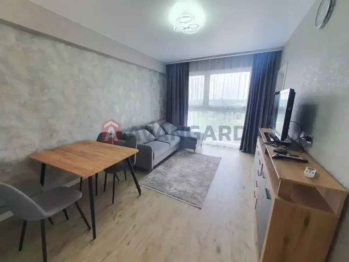 2 ��. ��������, 40/-/- ��. �., 6/10 ������ ���� 6