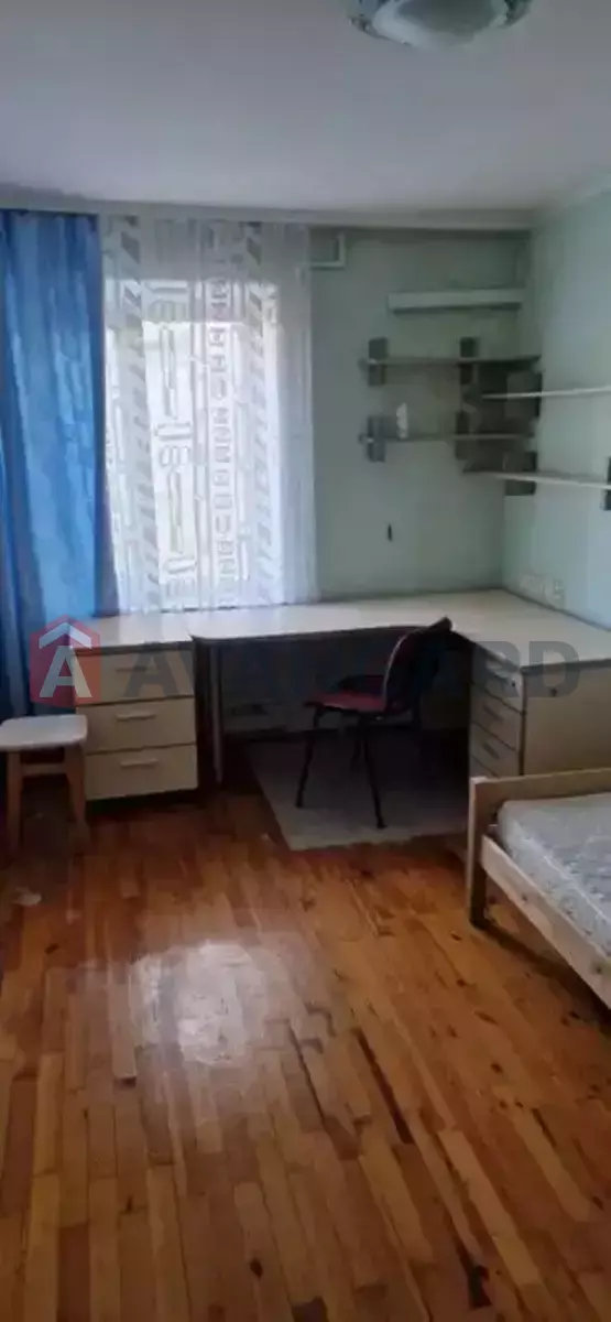 4 ��. ��������, 77/56/8 ��. �., 8/9 ������ ���� 5