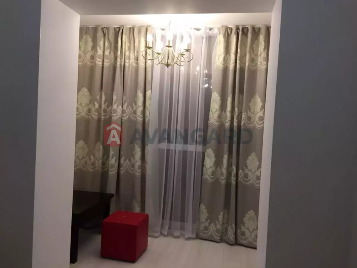 1 ��. ��������, 50/-/20 ��. �., 5/10 ������ ���� 5