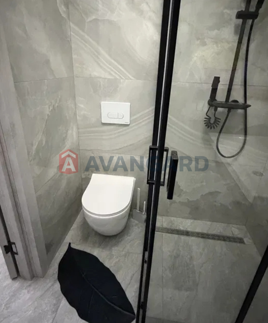 1 ��. ��������, 32/-/10 ��. �., 1/5 ������ ���� 8