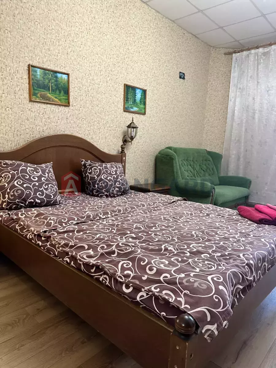 1 ��. ��������, 30/-/10 ��. �., 8/16 ������ ���� 2