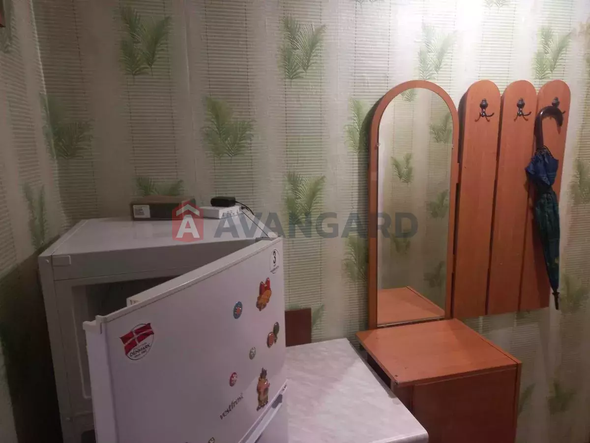 1 ����. ��������, 40/18/7 ��. �., 1/5 ���� ���� 8