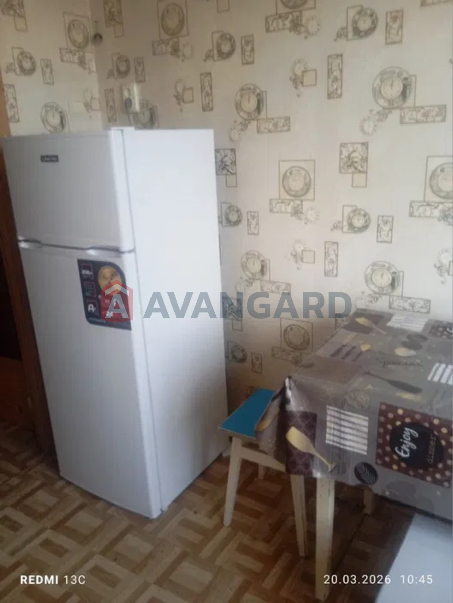 1 ��. ��������, 37/-/9 ��. �., 8/9 ������ ���� 5