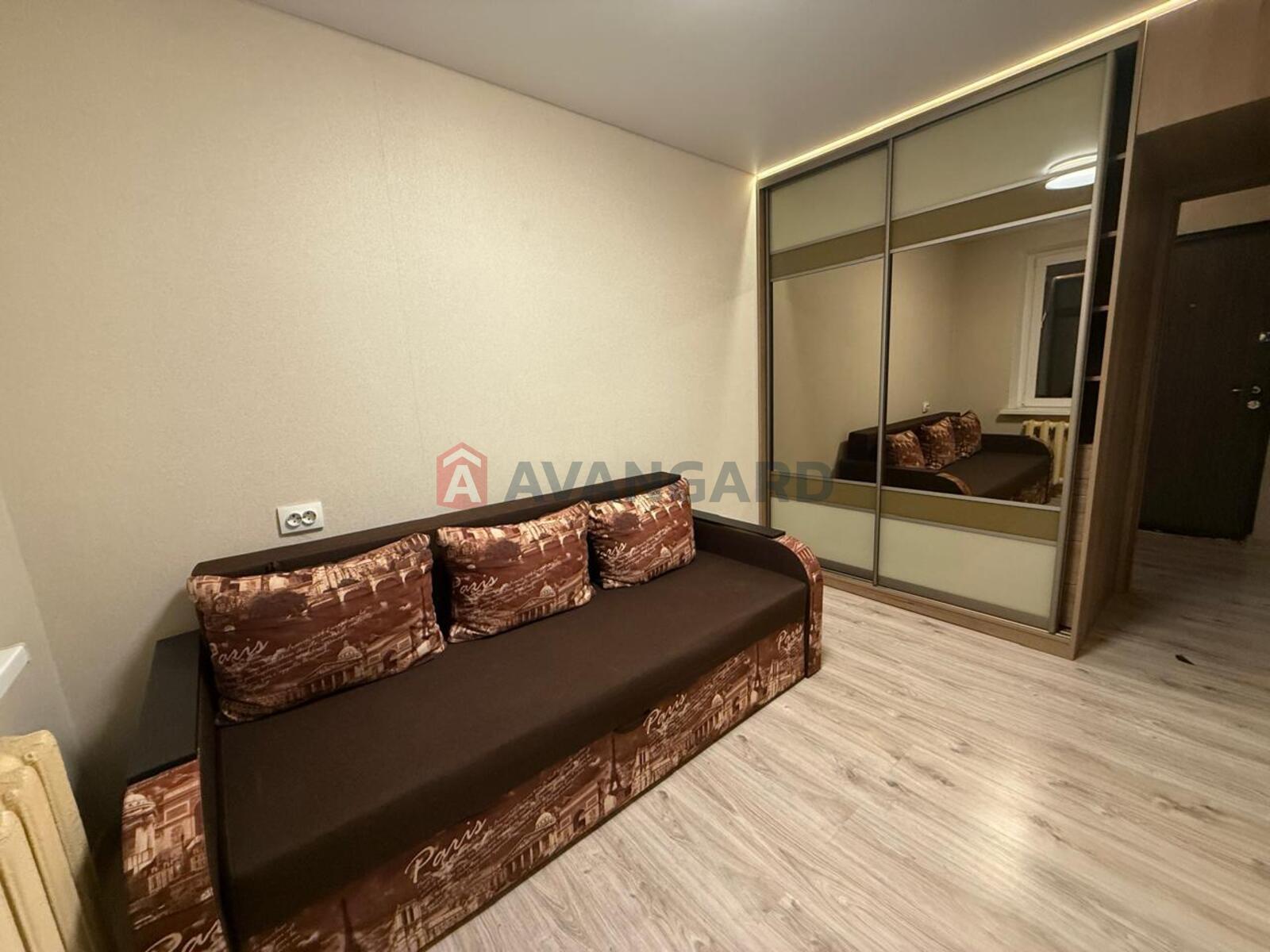 2 ����. ��������, 47/28/8 ��. �., 8/9 ���� ���� 19