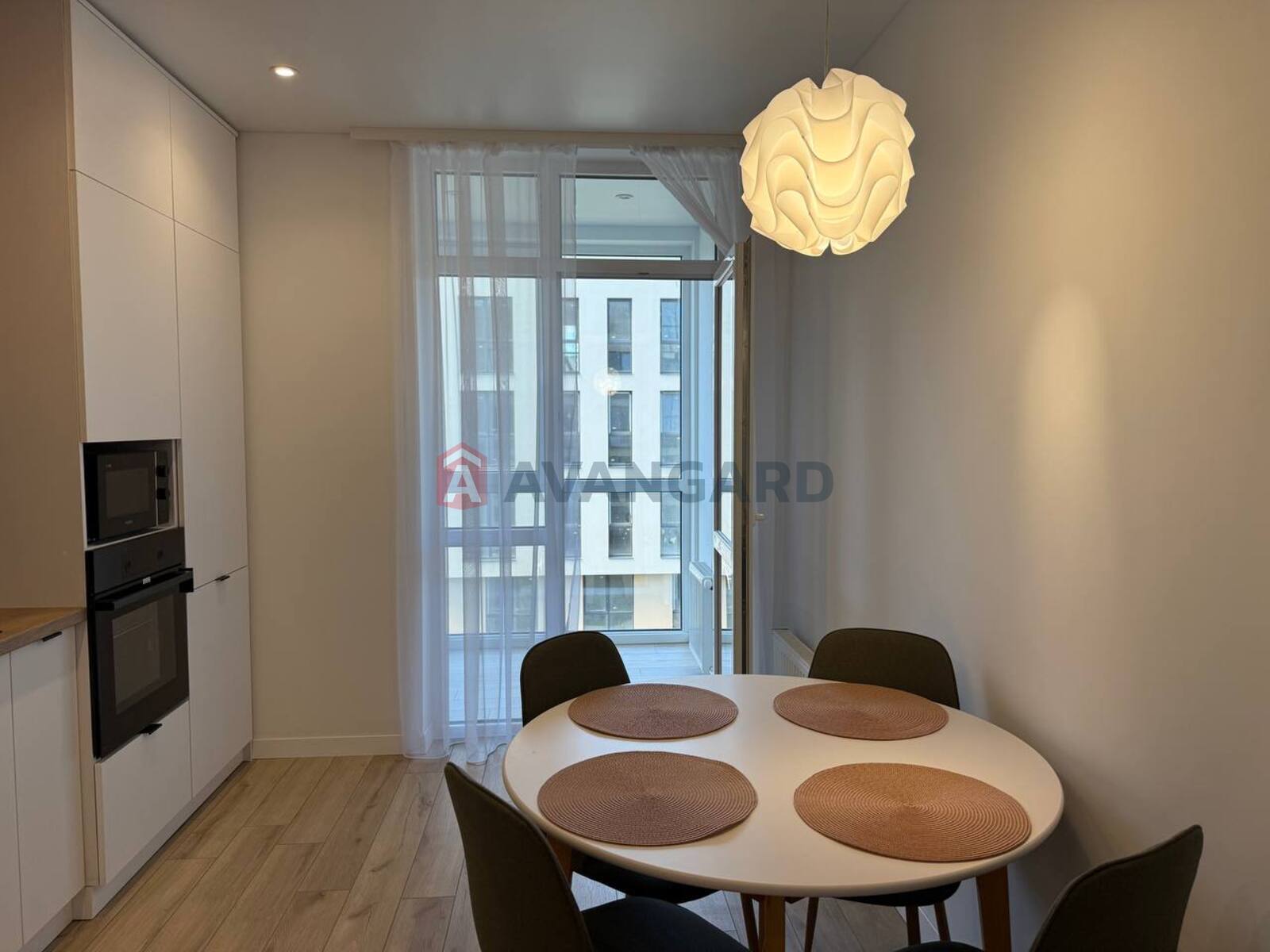 1 ��. ��������, 43/16/14 ��. �., 4/5 ������ ���� 15