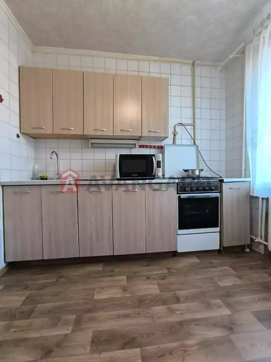 2 ����. ��������, 48/28/8 ��. �., 5/9 ���� ���� 1