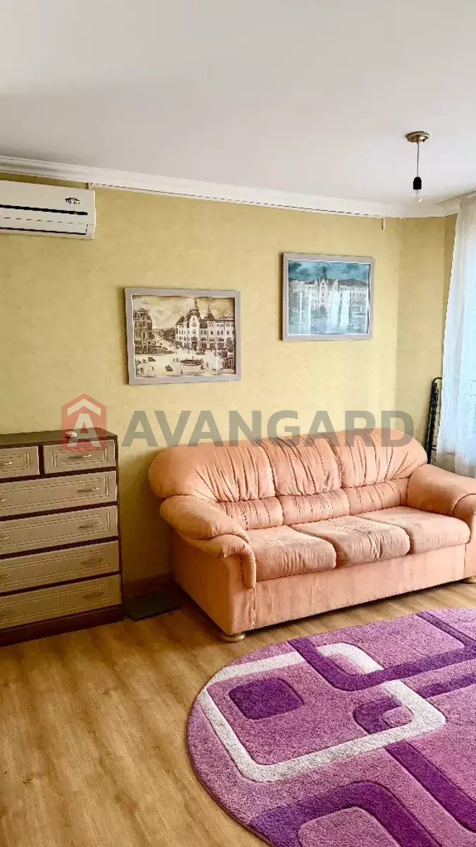 1 ����. ��������, 37/-/10 ��. �., 5/5 ���� ���� 2