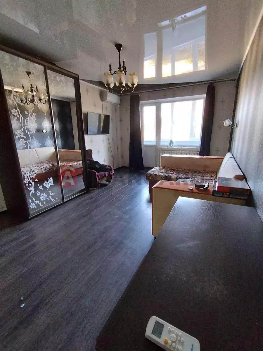 2 ��. ��������, 53/-/8 ��. �., 2/9 ������ ���� 6