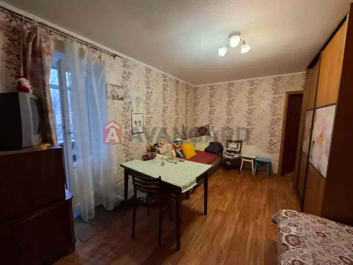 2 ��. ��������, 49/-/- ��. �., 1/9 ������ ���� 15