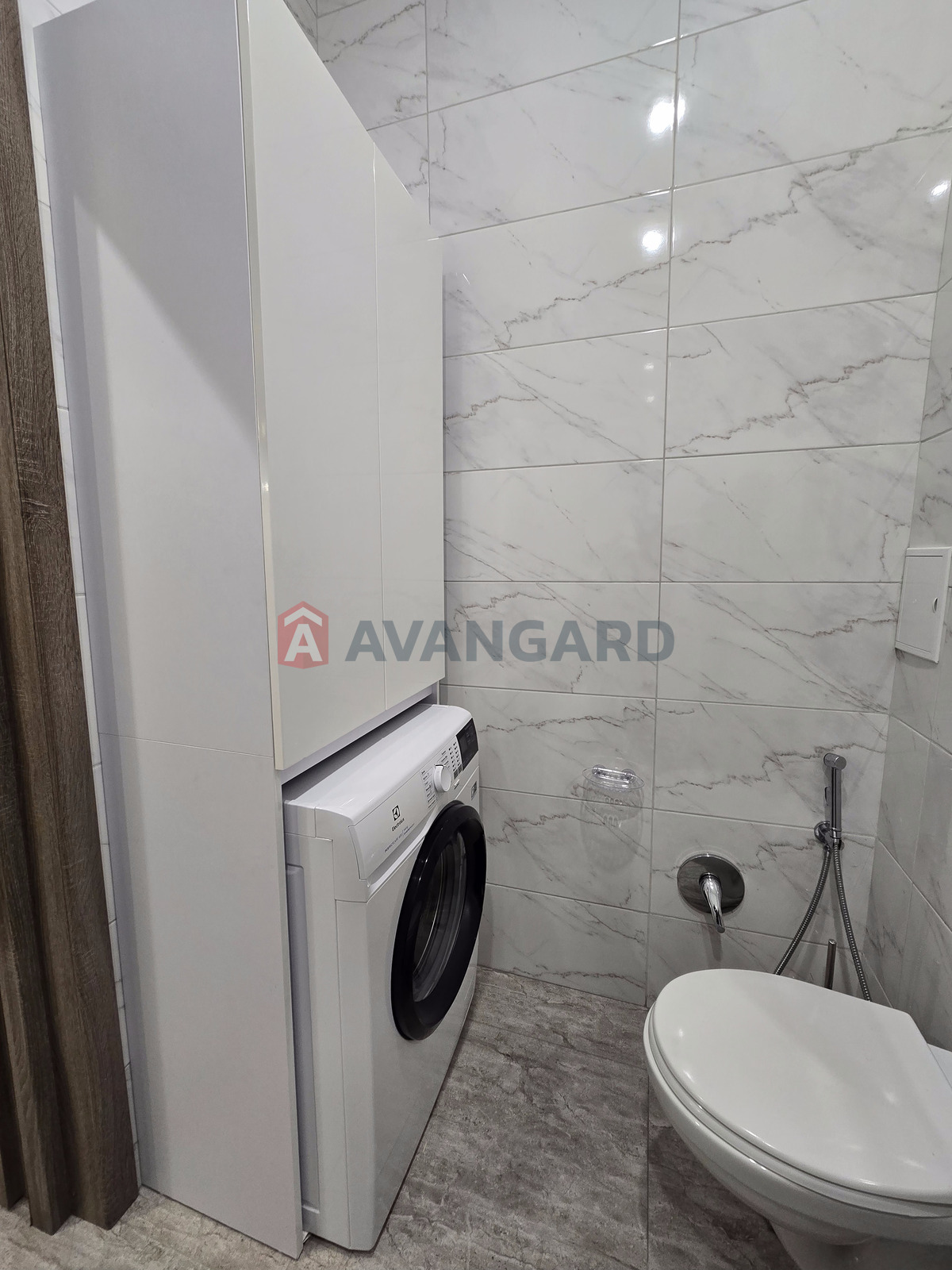 2 ��. ��������, 50/-/15 ��. �., 8/10 ������ ���� 7