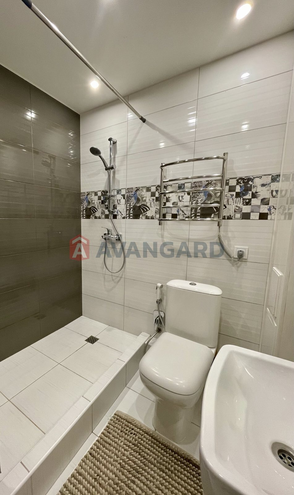 1 ��. ��������, 40/18/9 ��. �., 5/9 ������ ���� 7