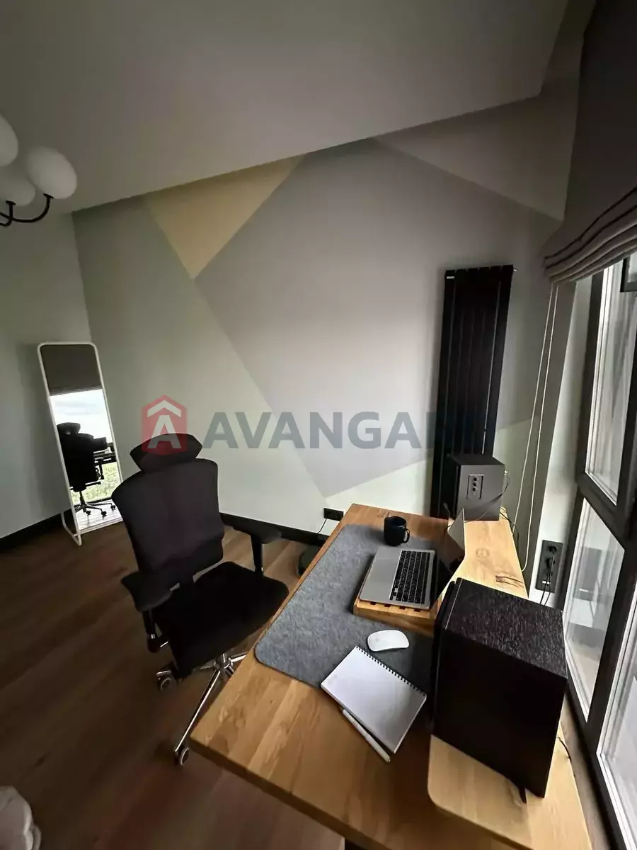 3 ��. ��������, 70/-/- ��. �., 11/12 ������ ���� 10