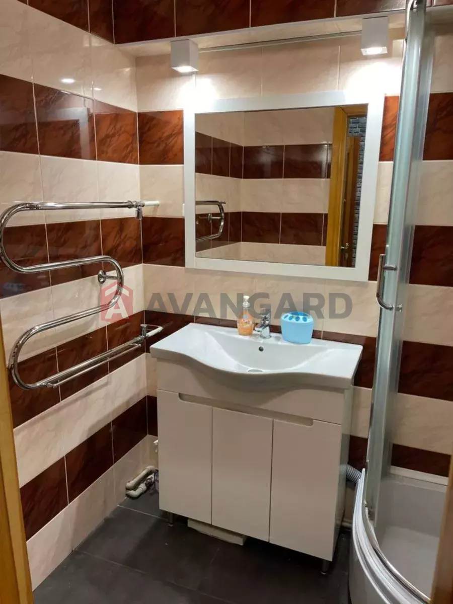 2 ��. ��������, 50/-/10 ��. �., 5/5 ������ ���� 6