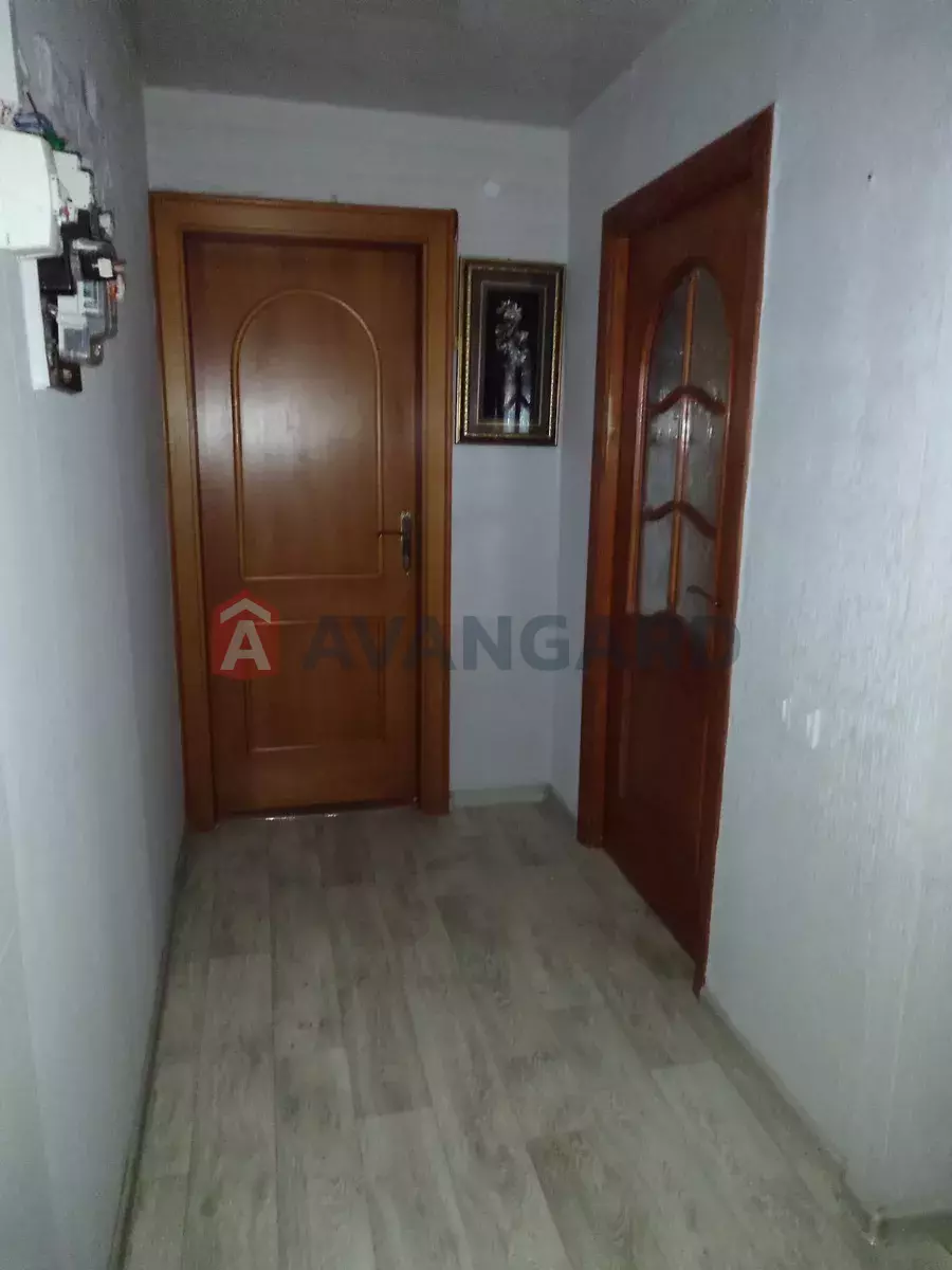 3 . , 67/-/6 . ., 5/9   4